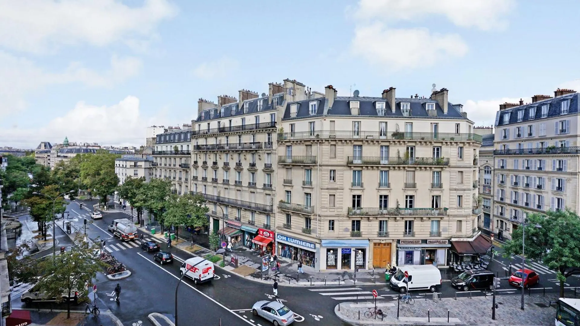 Familial Avec Vue - Republique Apartment *